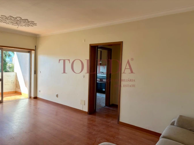 Apartamento T2 para Venda em Queluz e Belas Foto 8
