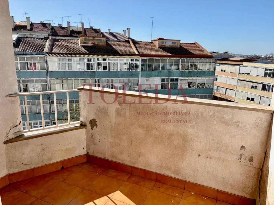 Apartamento T2 para Venda em Queluz e Belas Foto 9