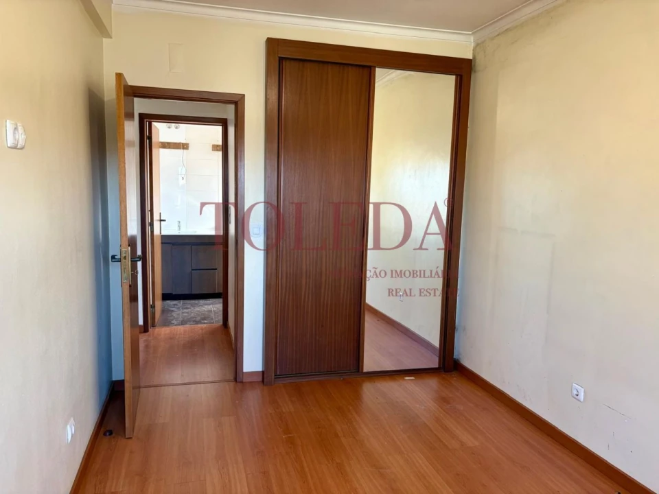 Apartamento T2 para Venda em Queluz e Belas Foto 18