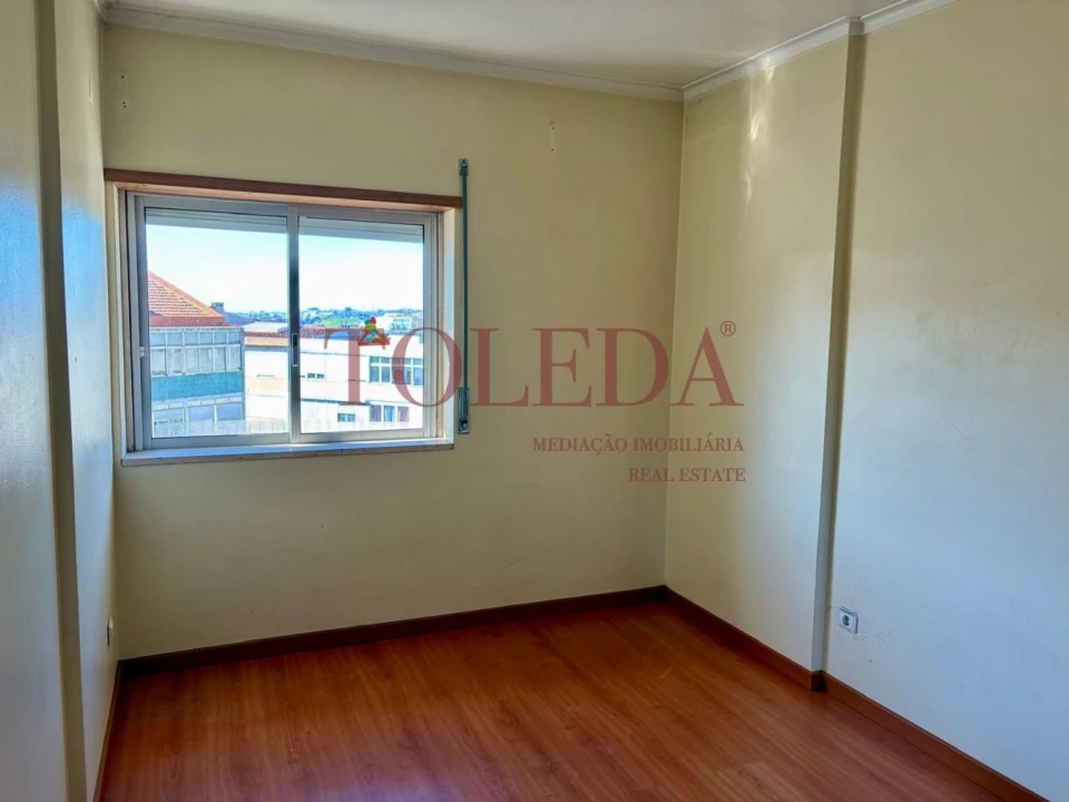 Apartamento T2 para Venda em Queluz e Belas Foto 20