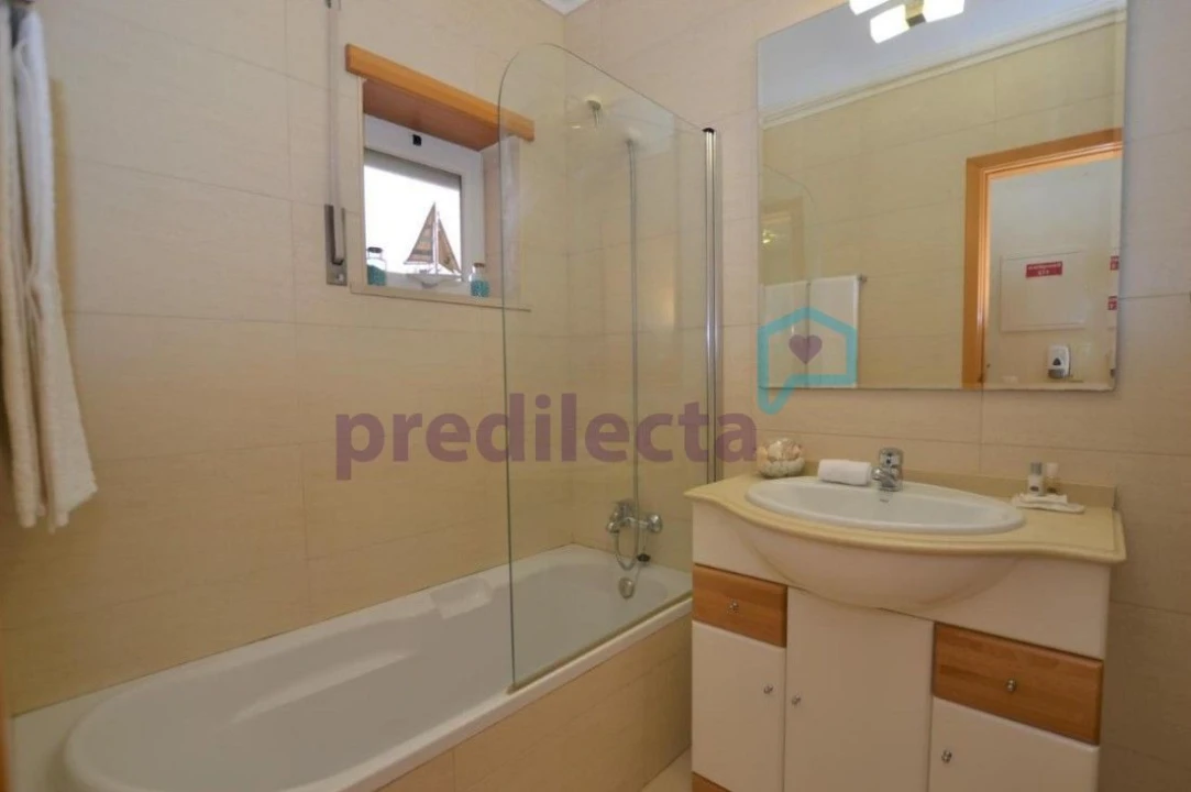 Apartamento T1 para Venda em Albufeira e Olhos de Água Foto 16