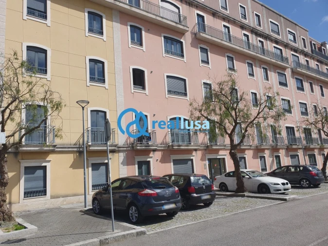 Apartamento T3 para Venda em Oliveira do Douro Foto 14