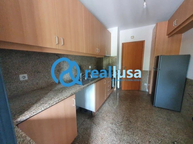 Apartamento T3 para Venda em Oliveira do Douro Foto 4