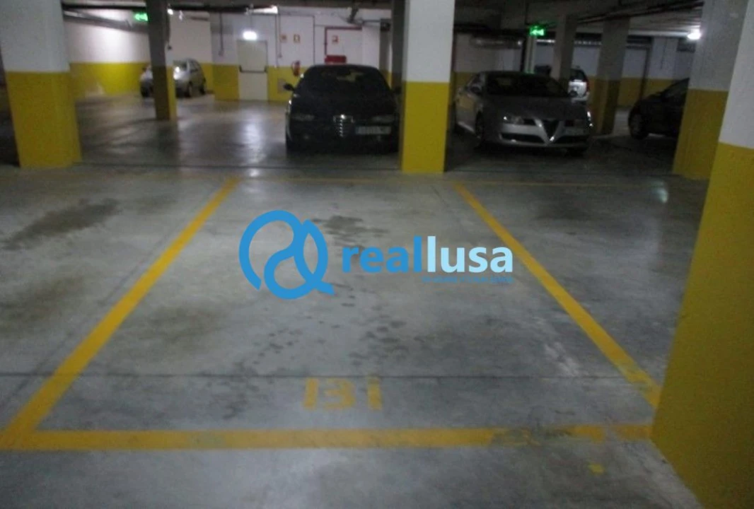 Apartamento T4 para Venda em Oliveira do Douro Foto 20