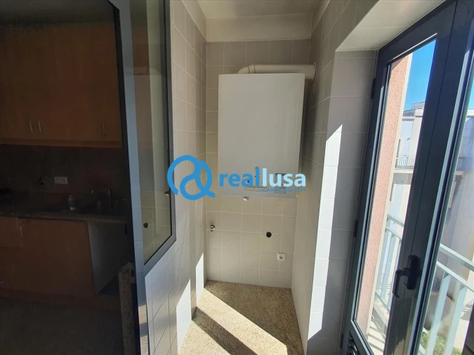 Apartamento T4 para Venda em Oliveira do Douro Foto 19