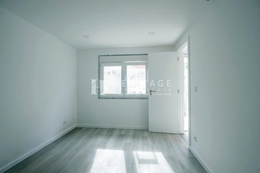 Moradia T1 para Venda em Baixa da Banheira e Vale da Amoreira Foto 12