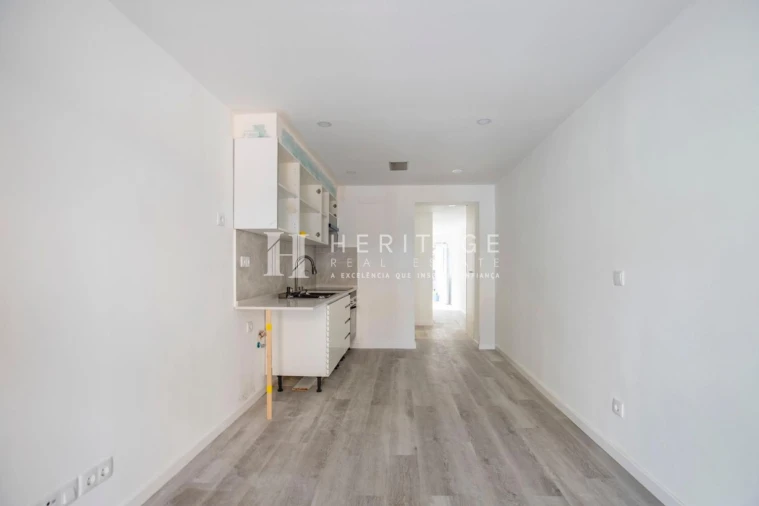 Moradia T1 para Venda em Baixa da Banheira e Vale da Amoreira Foto 2