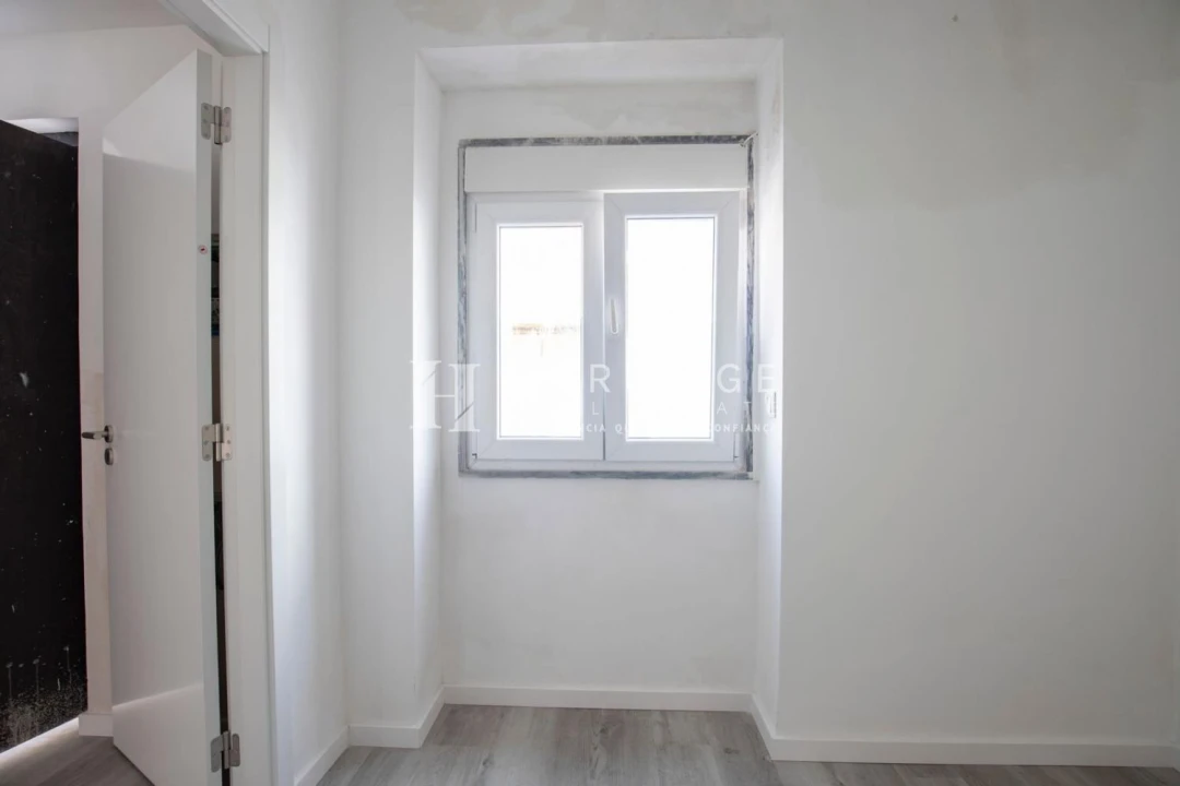 Moradia T1 para Venda em Baixa da Banheira e Vale da Amoreira Foto 7