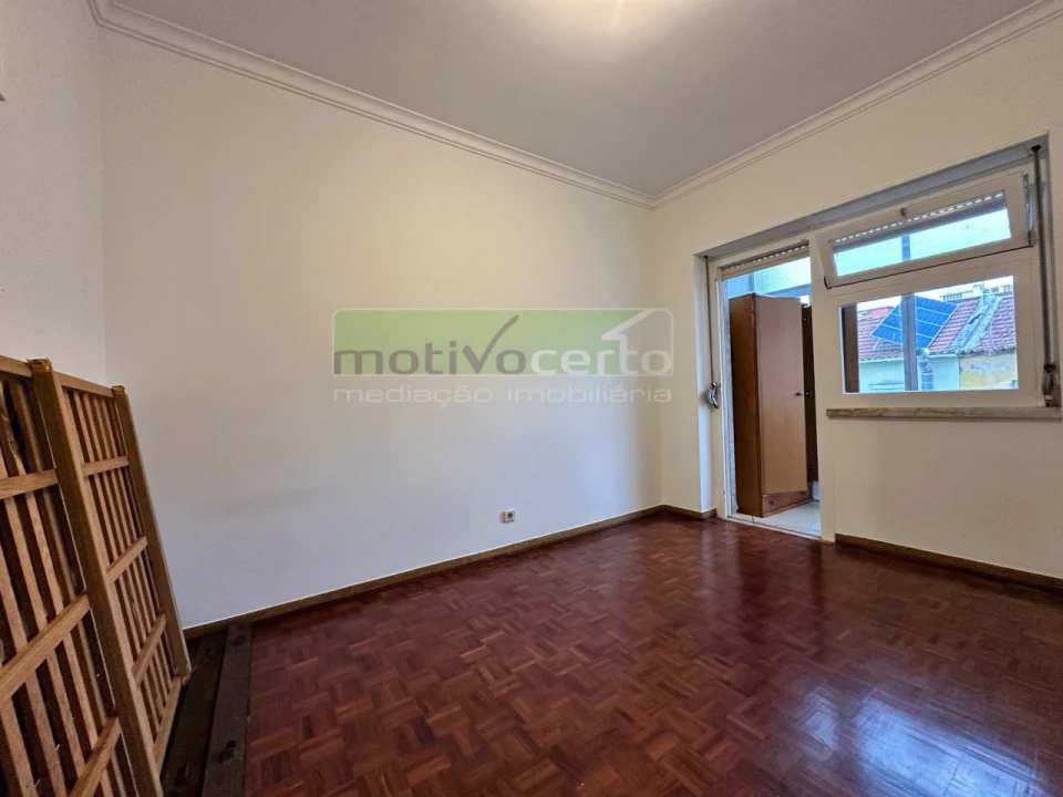 Apartamento T2 para Venda em Agualva e Mira-Sintra Foto 9