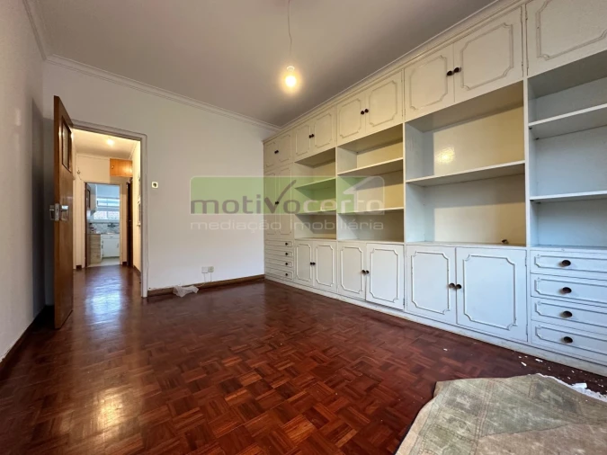 Apartamento T2 para Venda em Agualva e Mira-Sintra