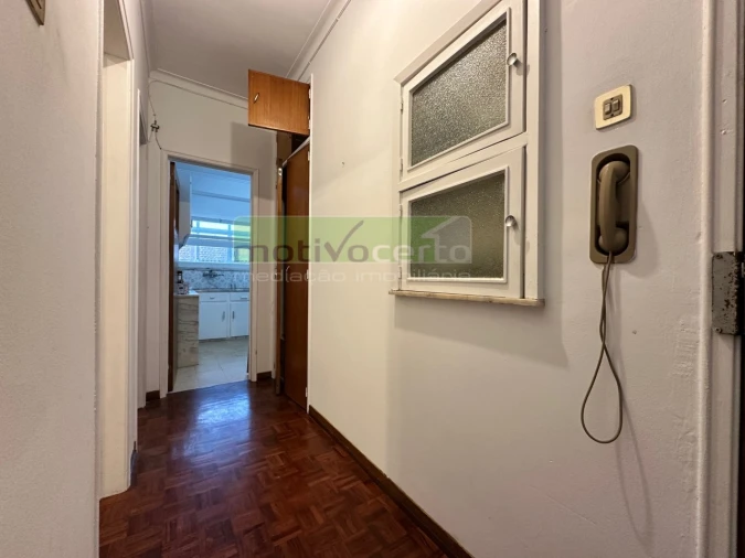 Apartamento T2 para Venda em Agualva e Mira-Sintra Foto 6