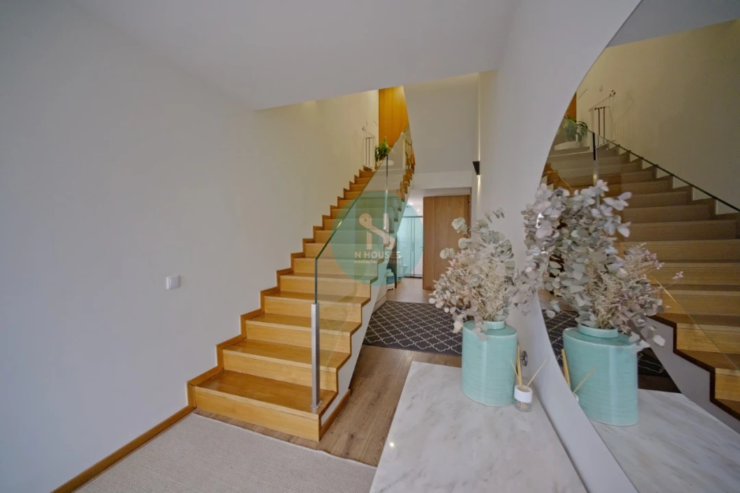 Moradia T4 para Venda em Soutelo Foto 7