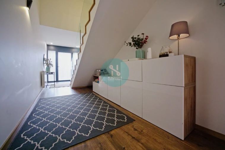 Moradia T4 para Venda em Soutelo Foto 8