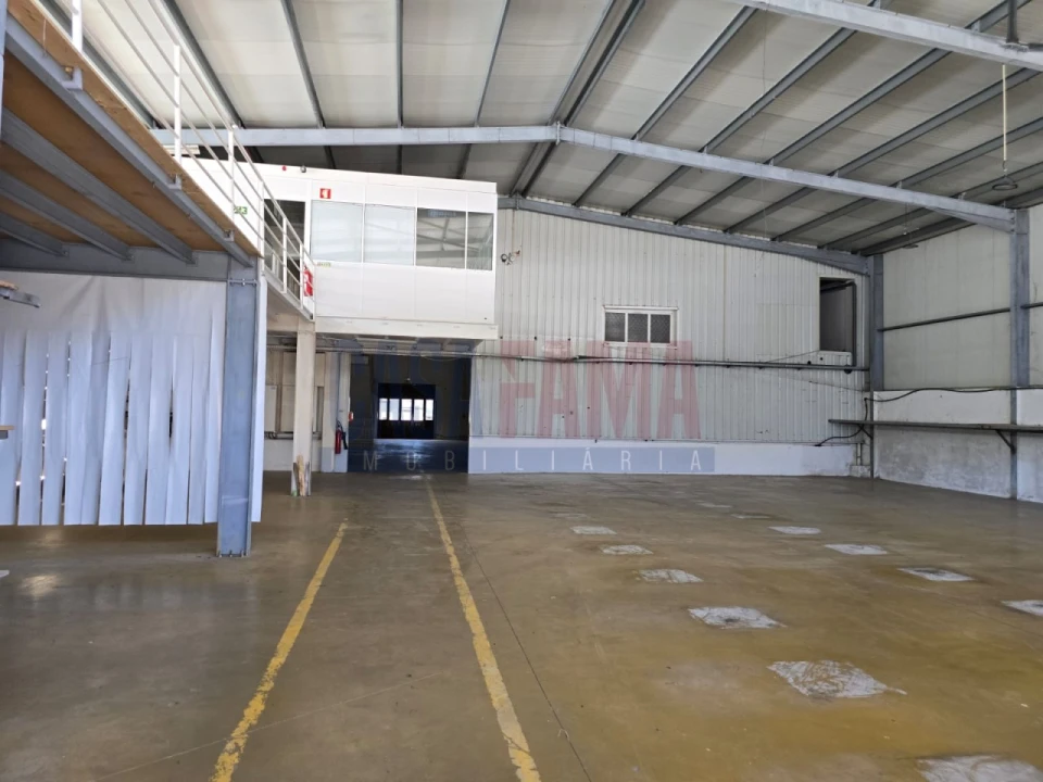 Armazém para Arrendamento em Laundos Foto 18