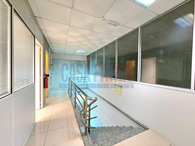 Armazém para Arrendamento em Laundos Foto 11