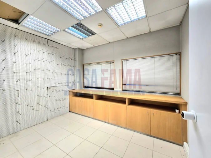 Armazém para Arrendamento em Laundos Foto 12