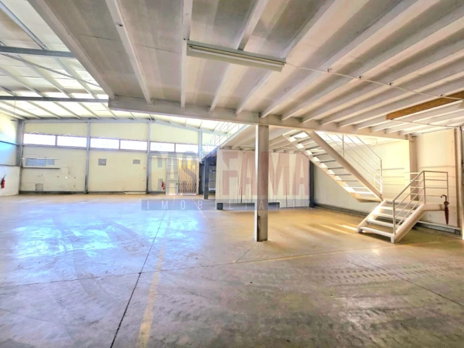 Armazém para Arrendamento em Laundos Foto 21