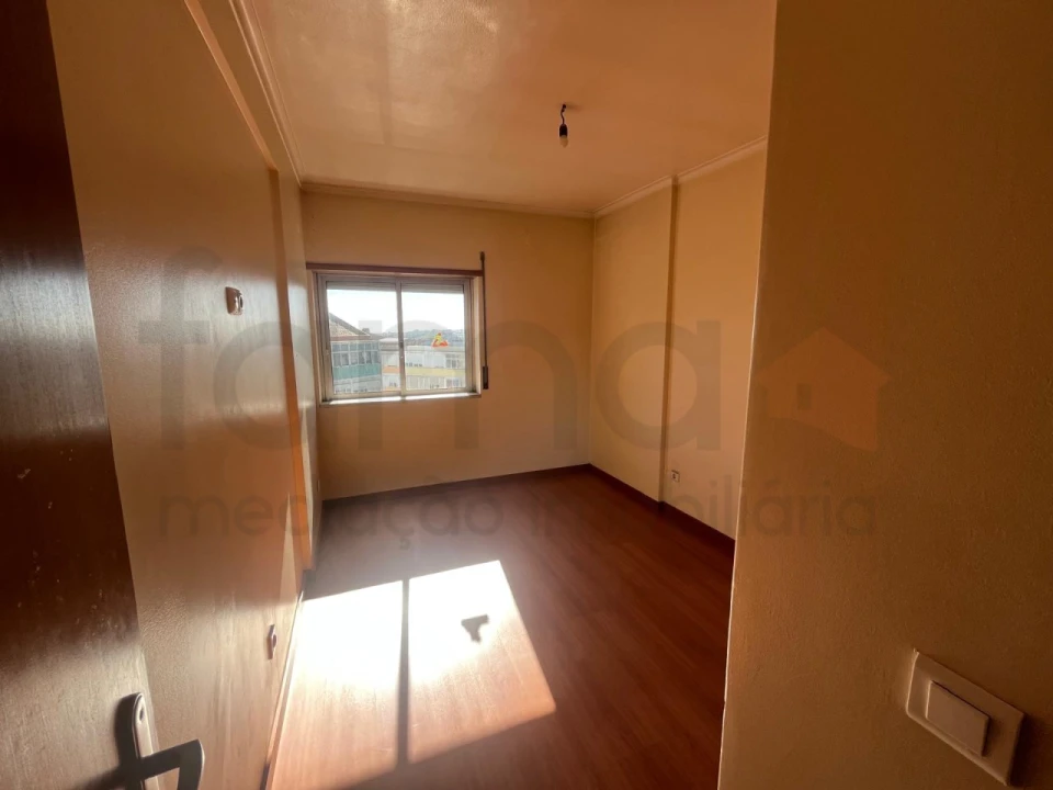 Apartamento T2 para Venda em Queluz e Belas Foto 8