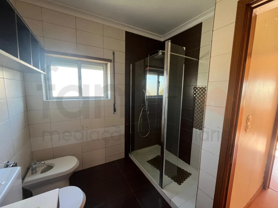 Apartamento T2 para Venda em Queluz e Belas Foto 12