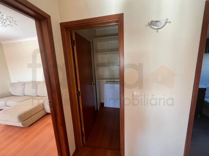 Apartamento T2 para Venda em Queluz e Belas Foto 10