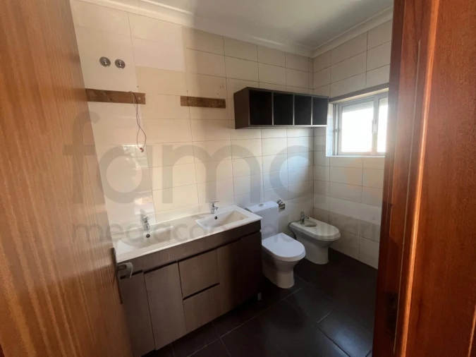 Apartamento T2 para Venda em Queluz e Belas Foto 11