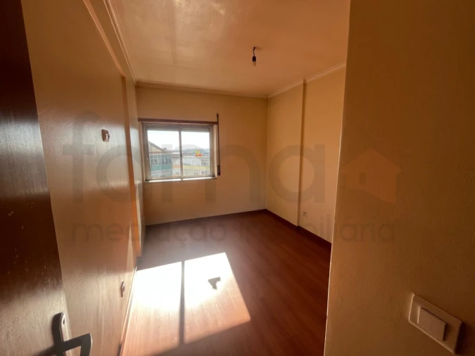 Apartamento T2 para Venda em Queluz e Belas Foto 17
