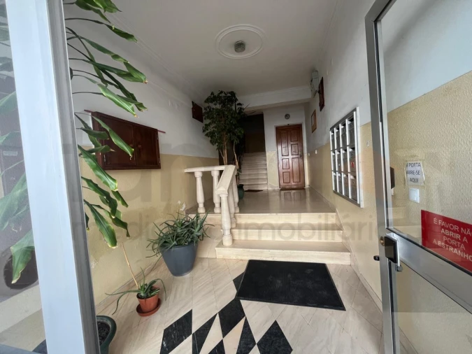 Apartamento T2 para Venda em Queluz e Belas Foto 19