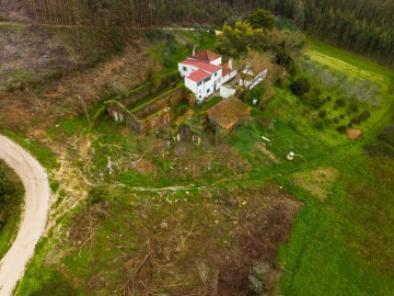 Moradia para Venda em Alvorninha