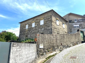 Moradia T3 para Venda em Castelo do Neiva