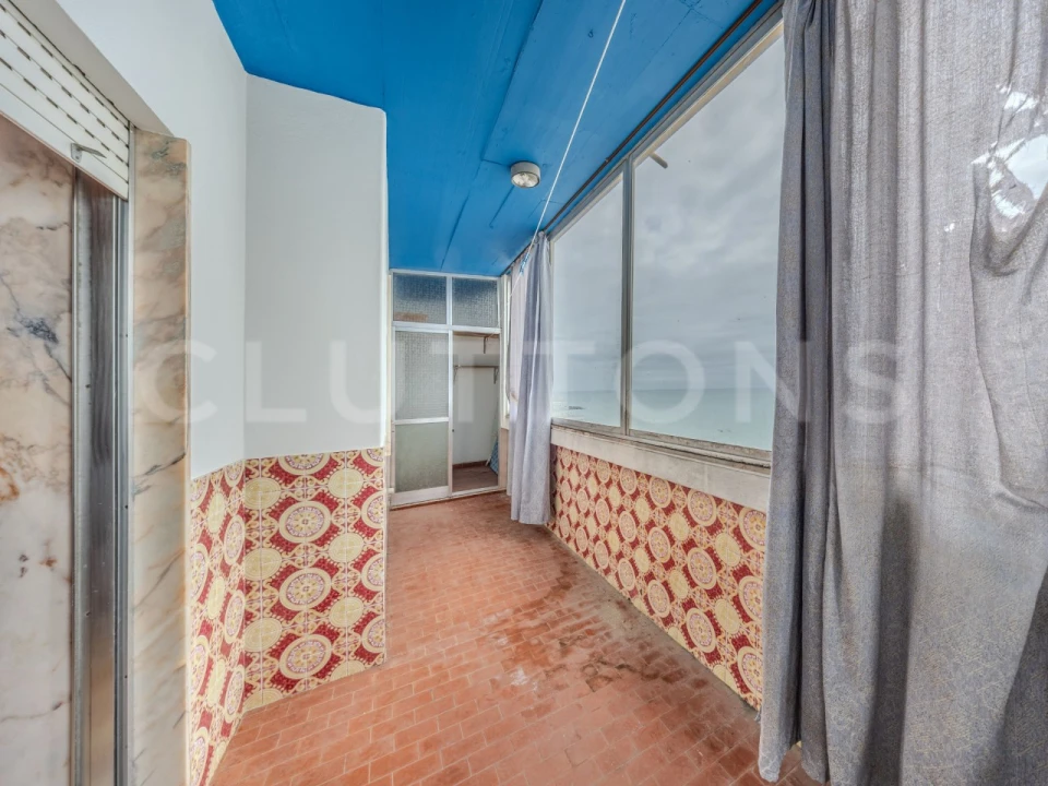 Apartamento T1 para Venda em Quarteira Foto 8