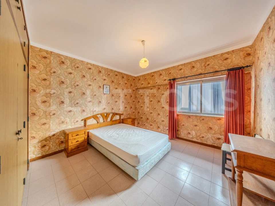 Apartamento T1 para Venda em Quarteira Foto 9
