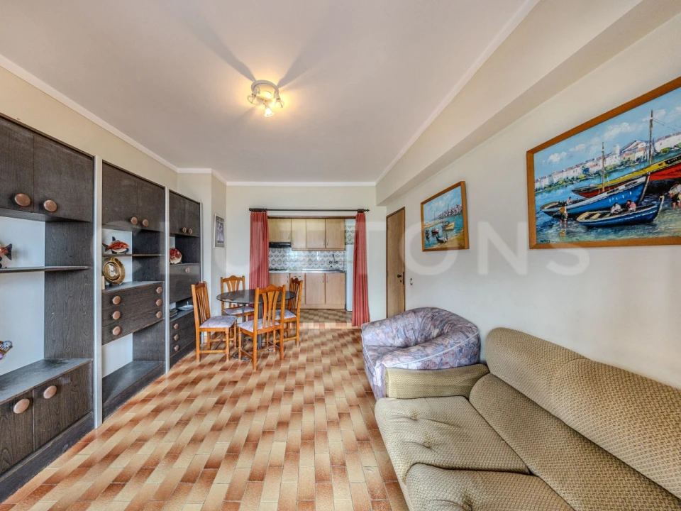 Apartamento T1 para Venda em Quarteira Foto 10