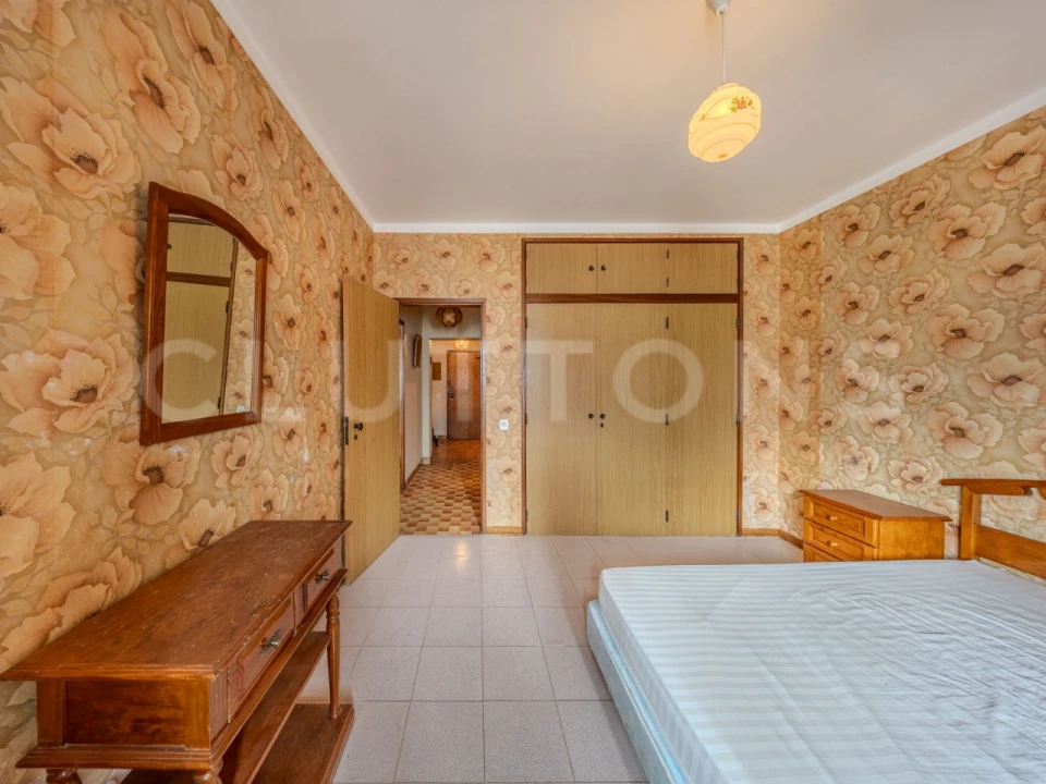 Apartamento T1 para Venda em Quarteira Foto 12
