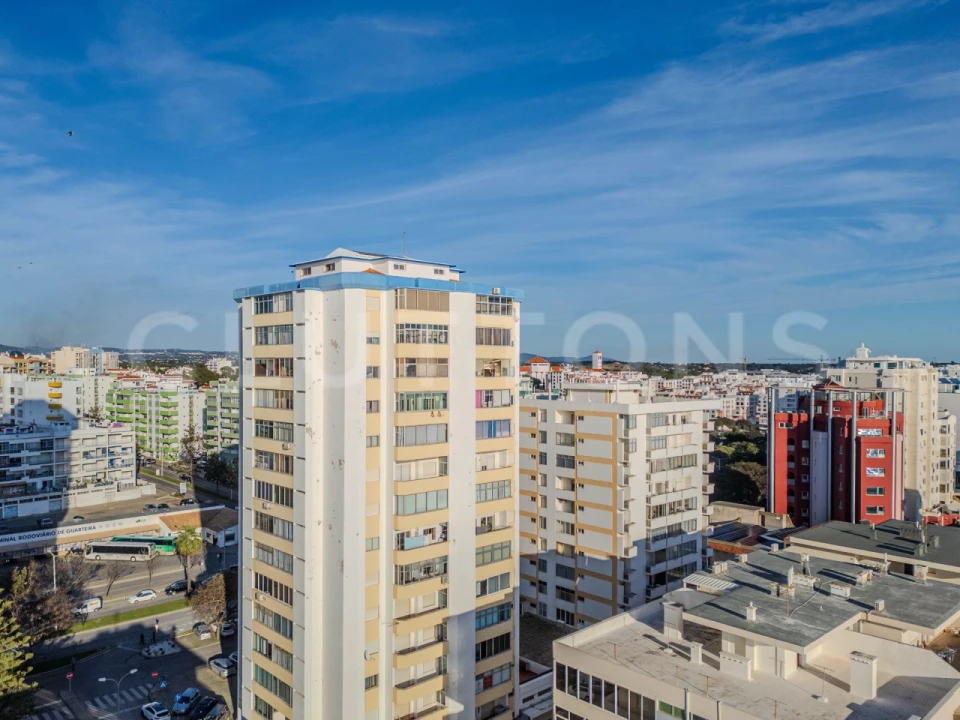 Apartamento T1 para Venda em Quarteira Foto 20