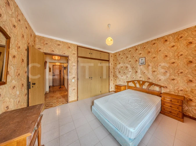 Apartamento T1 para Venda em Quarteira Foto 11