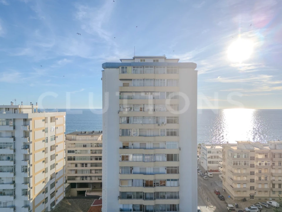 Apartamento T1 para Venda em Quarteira Foto 5