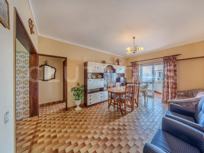 Apartamento T1 para Venda em Quarteira Foto 3