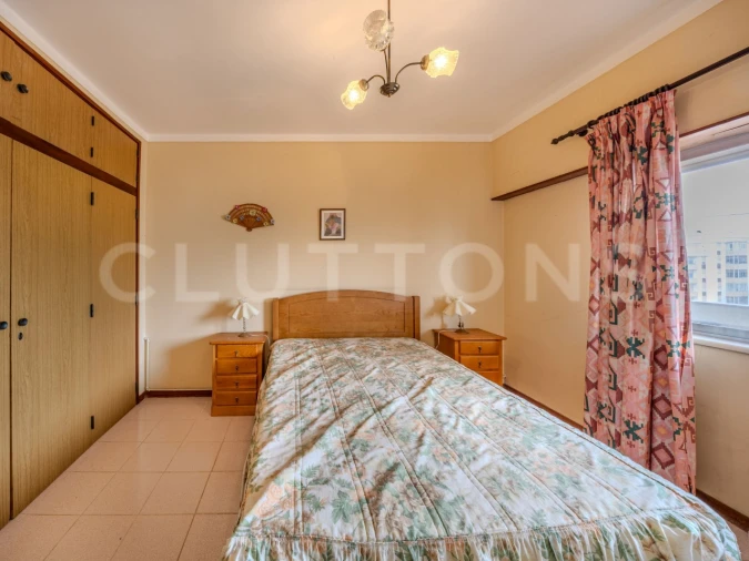 Apartamento T1 para Venda em Quarteira Foto 8