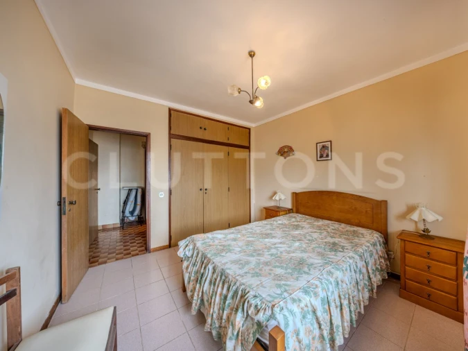 Apartamento T1 para Venda em Quarteira Foto 9