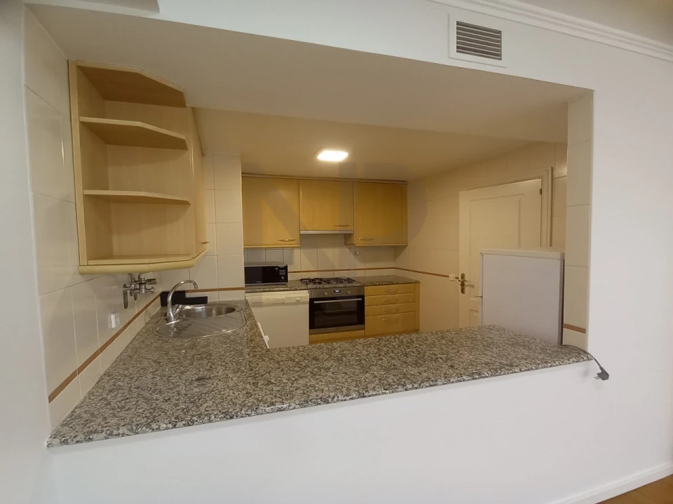 Apartamento T1 para Arrendamento em Arroios Foto 3