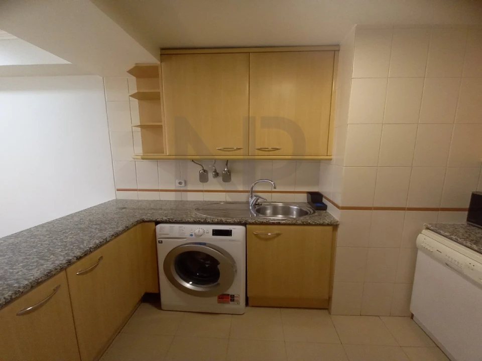 Apartamento T1 para Arrendamento em Arroios Foto 7