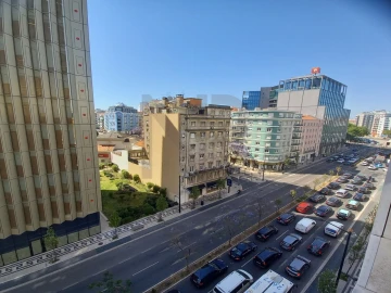 Apartamento T1 para Arrendamento em Arroios
