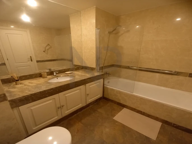 Apartamento T1 para Arrendamento em Arroios Foto 23