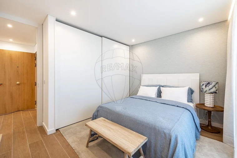 Apartamento T1 para Venda em São Martinho do Porto Foto 13
