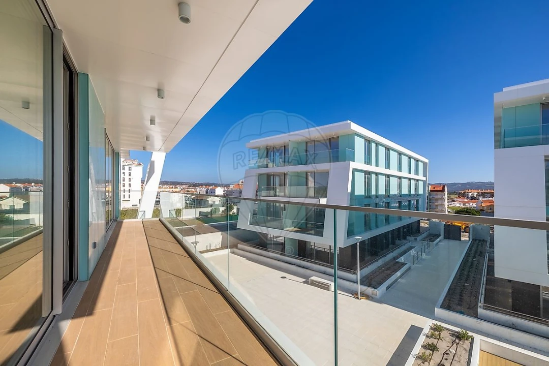 Apartamento T2 para Venda em São Martinho do Porto Foto 11