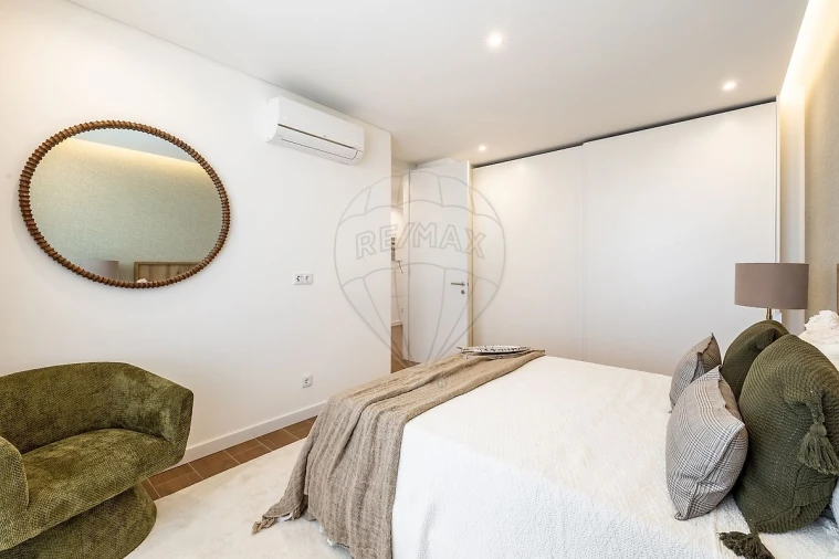Apartamento T1 para Venda em São Martinho do Porto Foto 14
