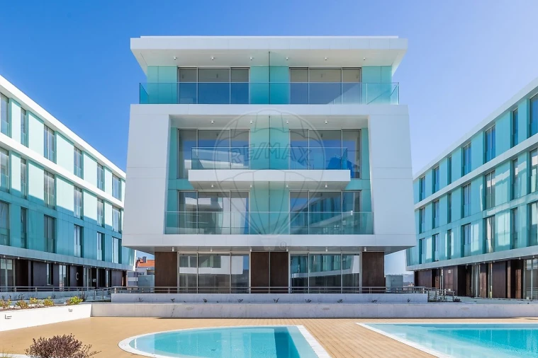 Apartamento T1 para Venda em São Martinho do Porto Foto 3