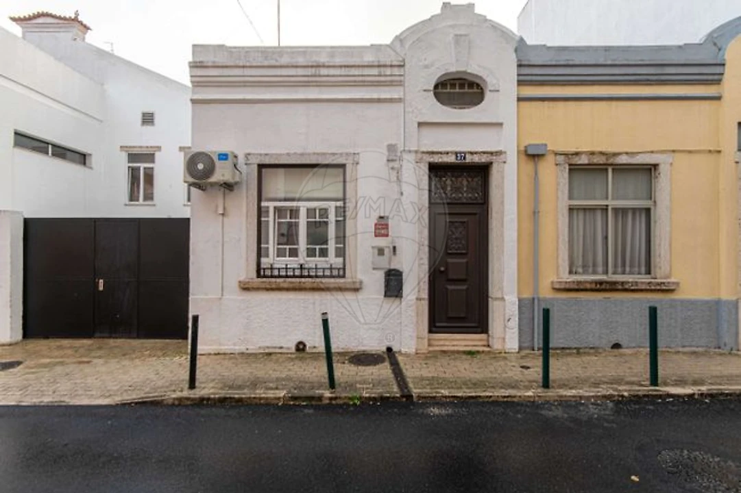 Moradia T2 para Venda em Vila Franca de Xira Foto 1