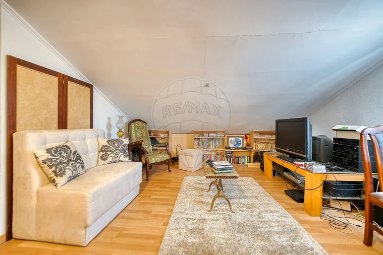 Moradia T5 para Venda em São Jose da Lamarosa Foto 30