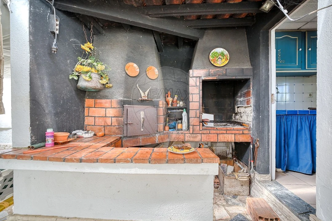 Moradia T5 para Venda em São Jose da Lamarosa Foto 8